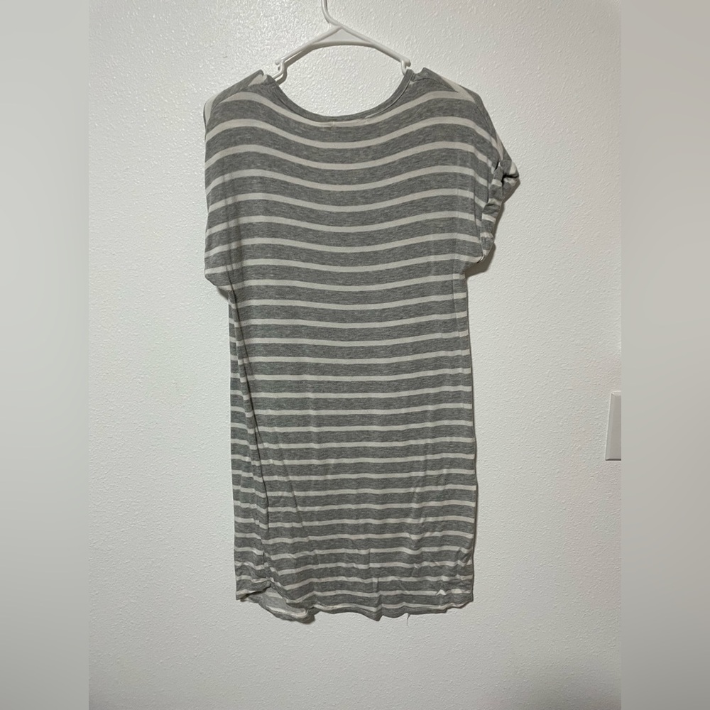 ANTISTAR Gray And White V-Neck Shirt Dress Size small